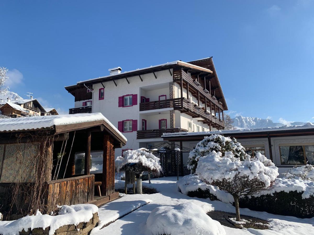 Hotel Latemar Castello-Molina di Fiemme Екстериор снимка